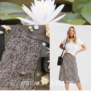 VOLCOM- I AM LEO SKIRT